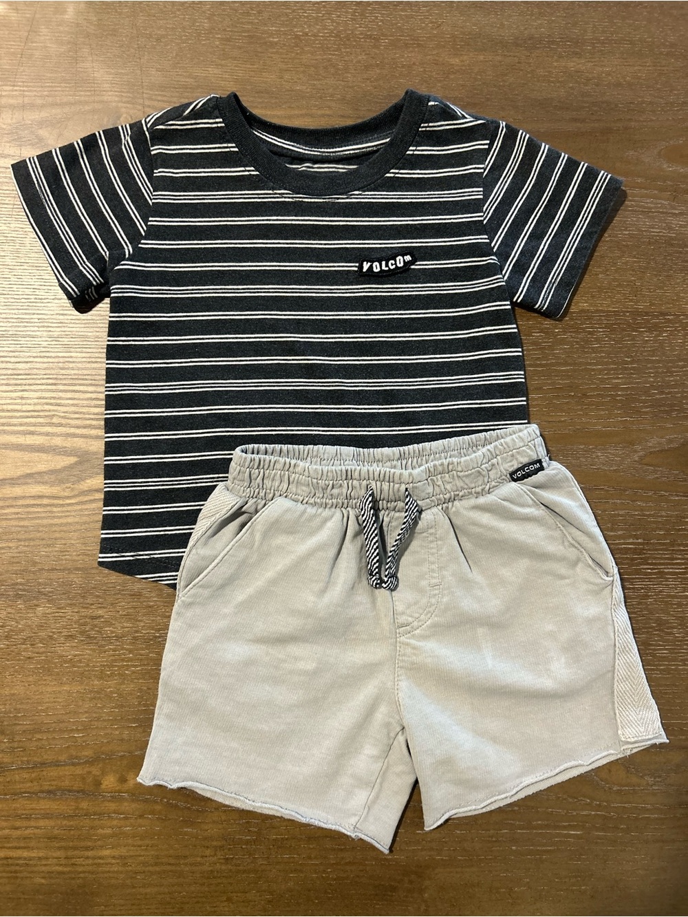 Volcom 2T Black & White Striped Tee with Light Gray Shorts